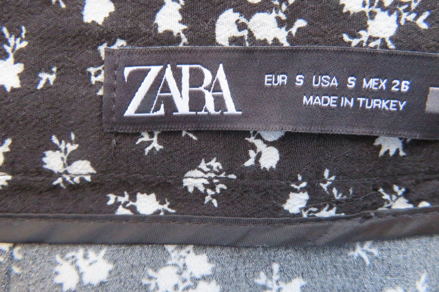 Zara Pantaloni: ZARA Minjupe-Shorts Grösse S – Nuovo (secondo la descrizione) da Wil ZH venduto da Tamagy 2