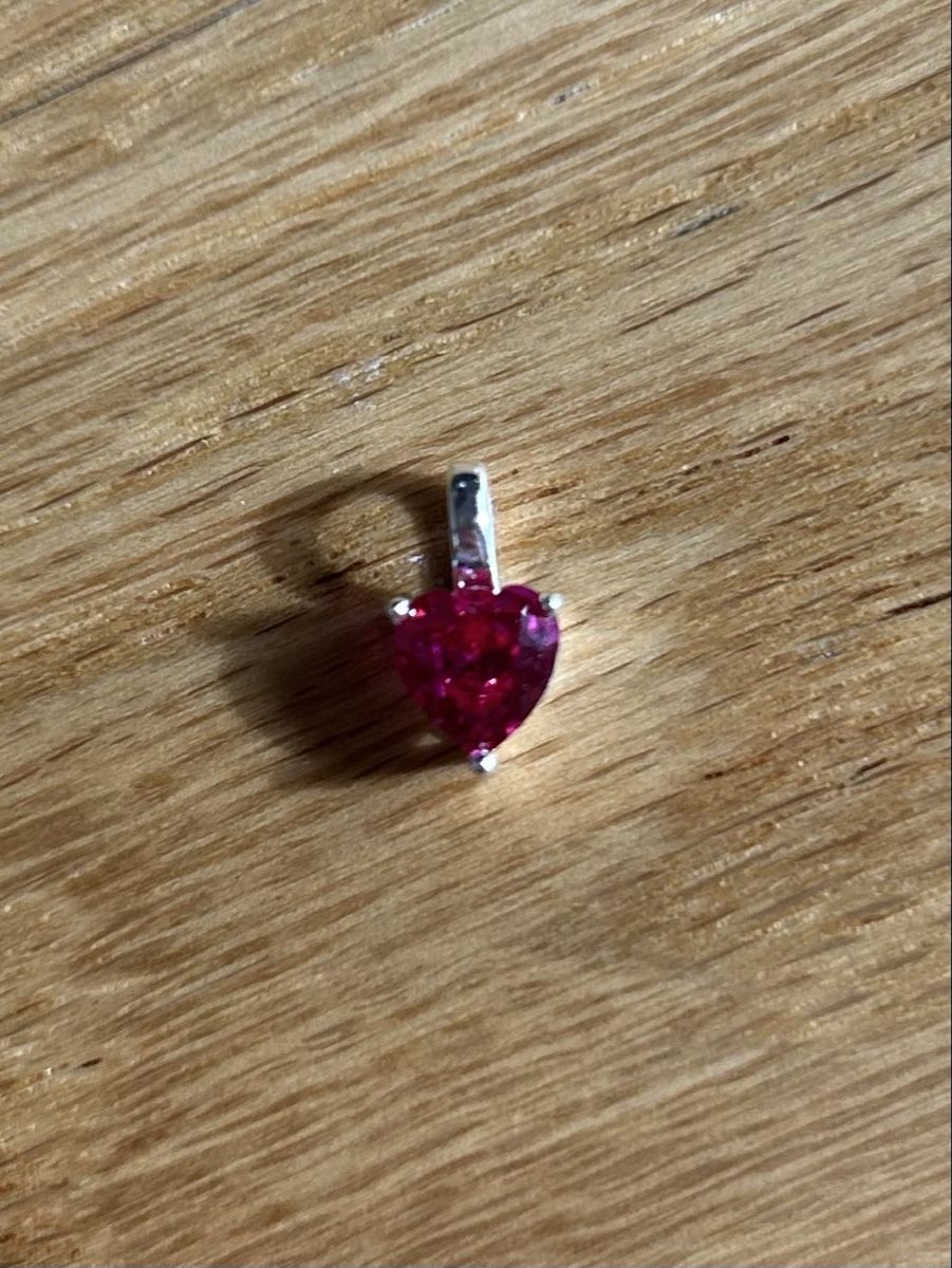 Ciondoli: Moderner silber Anhänger mit rosa CZ Herz – Usato da Bern venduto da Ilikebluegems 1