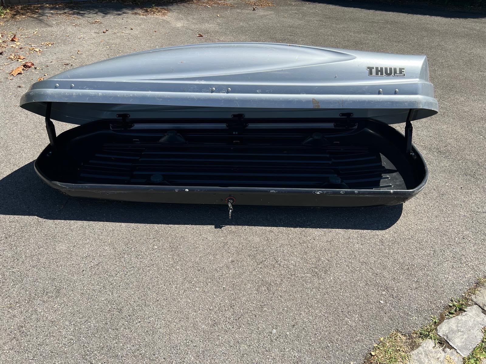 Thule Coffres de toit: THULE mit Dachträger – D'occasion à Worb par alvar 2