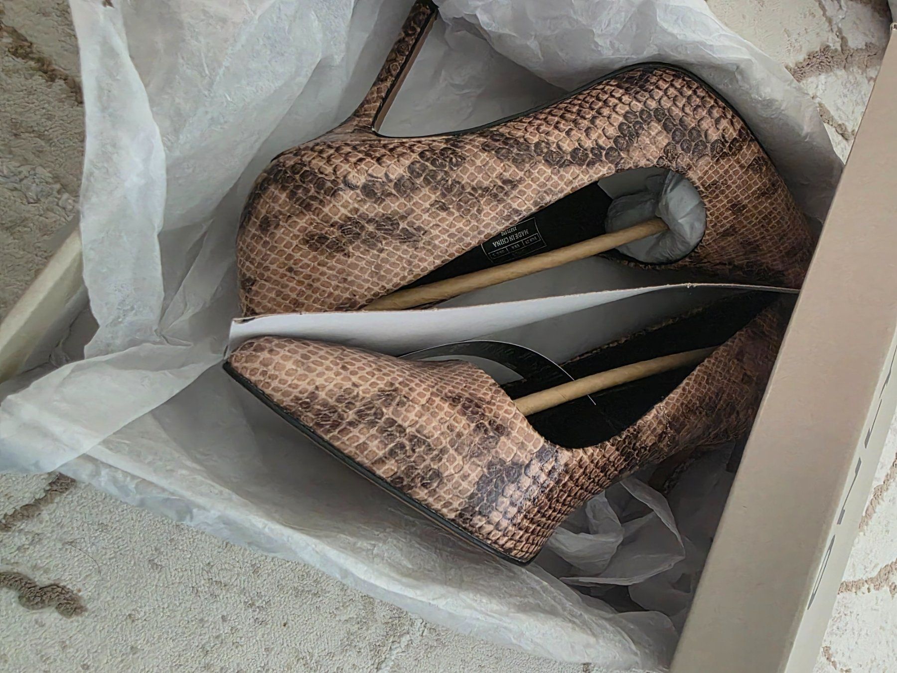 Only Damenschuhe: Only Absatzschuhe Neu & verpackt – Neu und originalverpackt aus Benglen von Shamily 1
