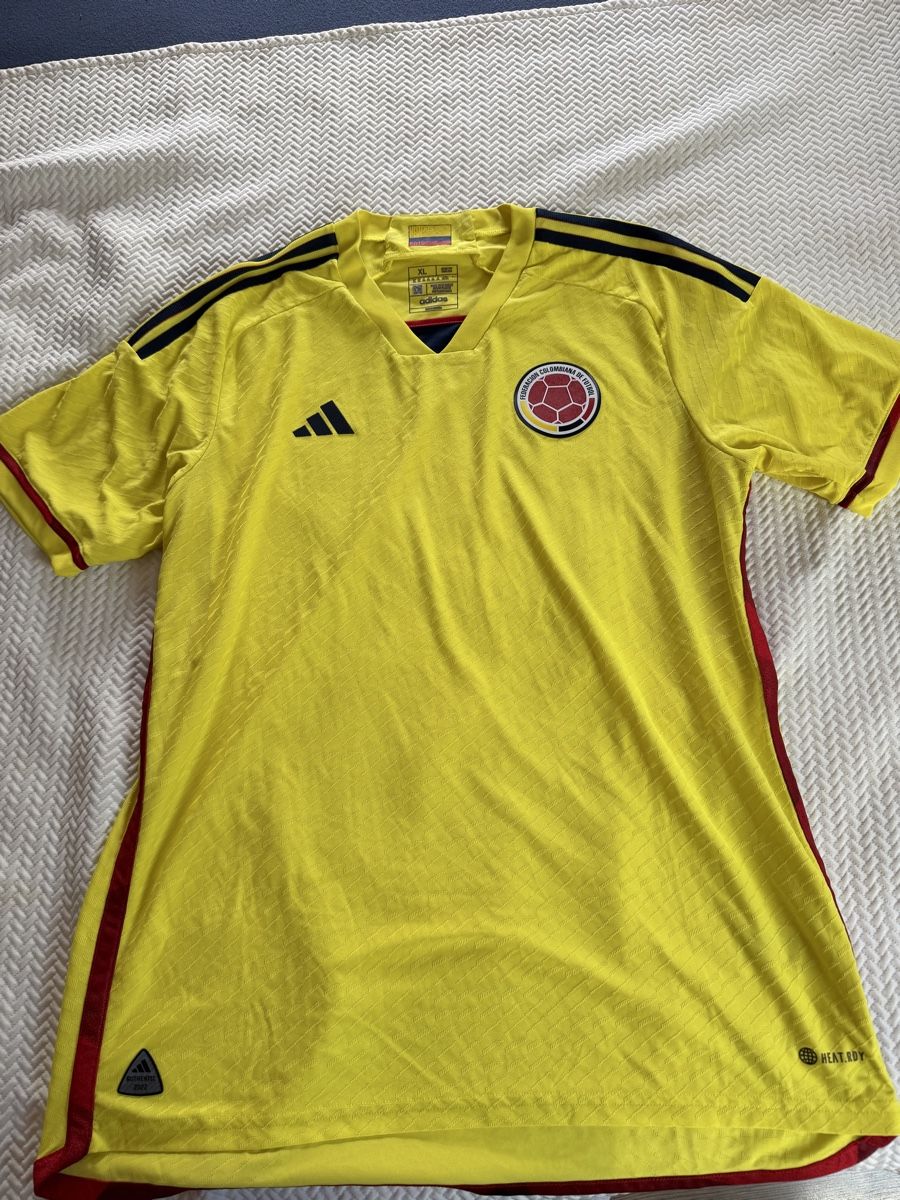 Adidas Canottiere & Pantaloni: Original Colombia 2022 – Usato da Aarberg venduto da marcoo237