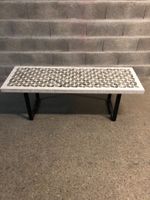 Table basse vintage mosaïque, pieds métal noir, chic!