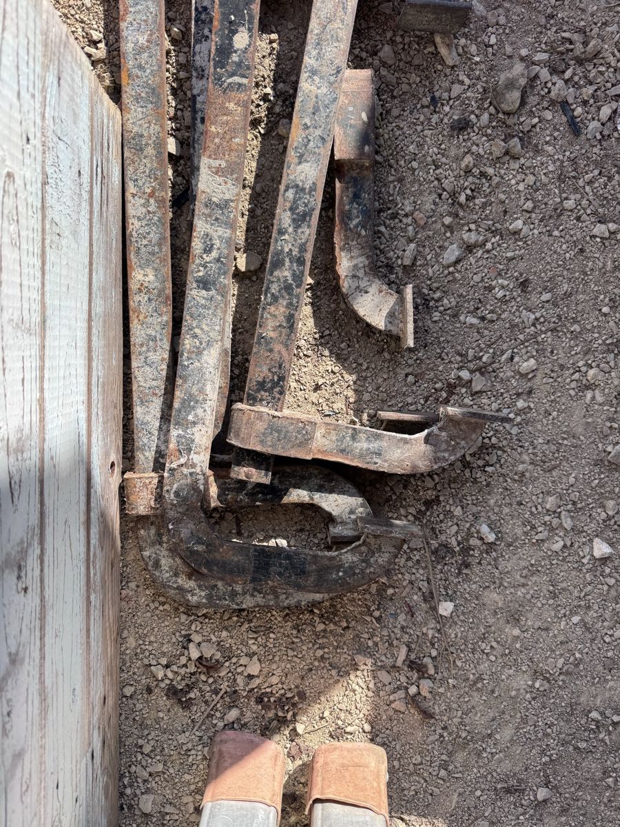 Tutti gli attrezzi: Serres joints de maçons 4 pieces – Usato da Boudry venduto da Davidsius1 2