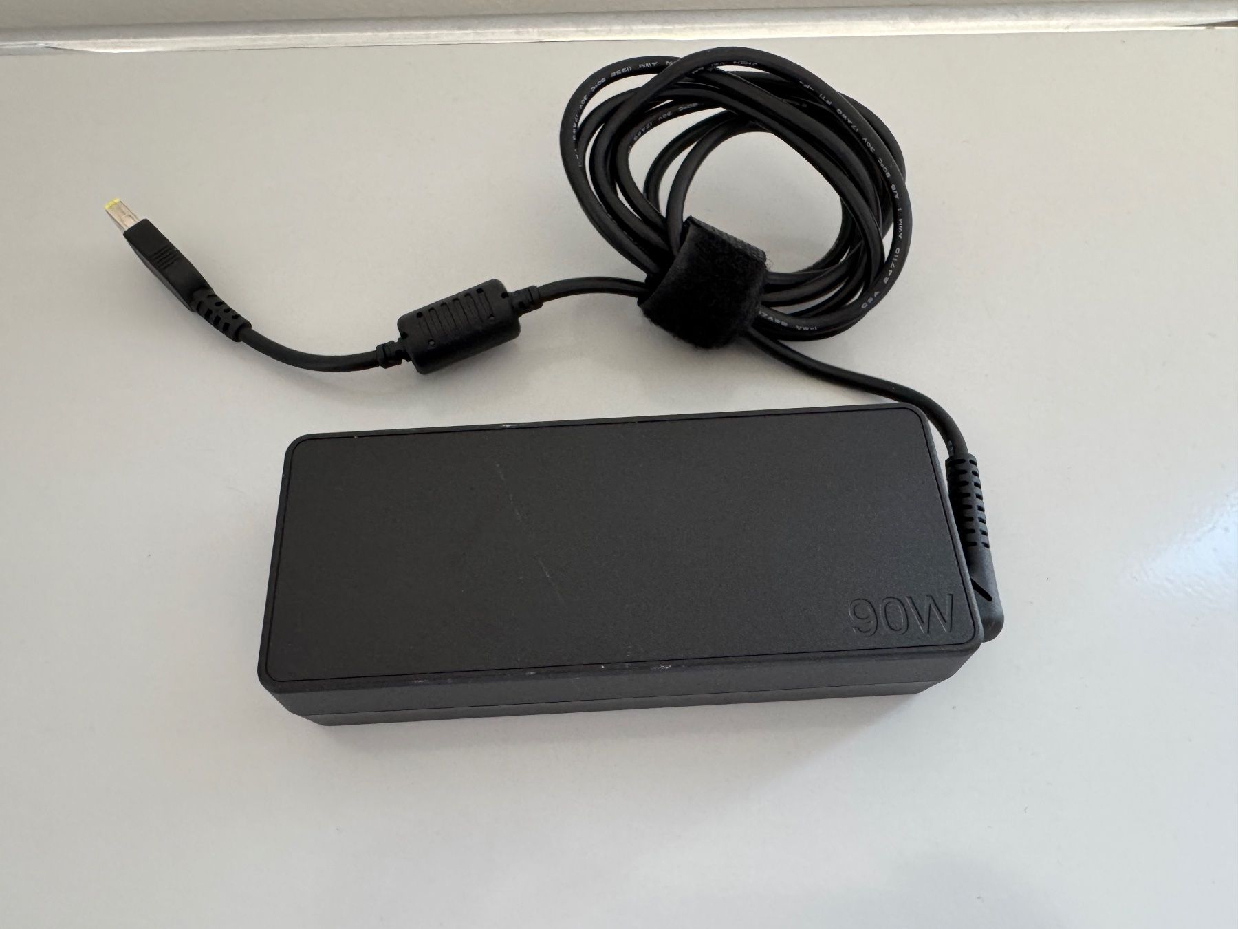 Lenovo Docking station: Lenovo Thinkpad USB-C Dock Gen2 (40AS) – Usato da Zürich venduto da connorxxl 3