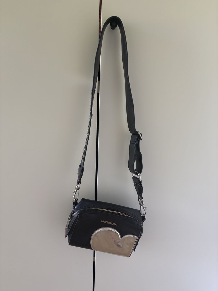 Moschino Sacs femmes: Moschino Tasche – D'occasion à Grabs par lin_qd5b 1