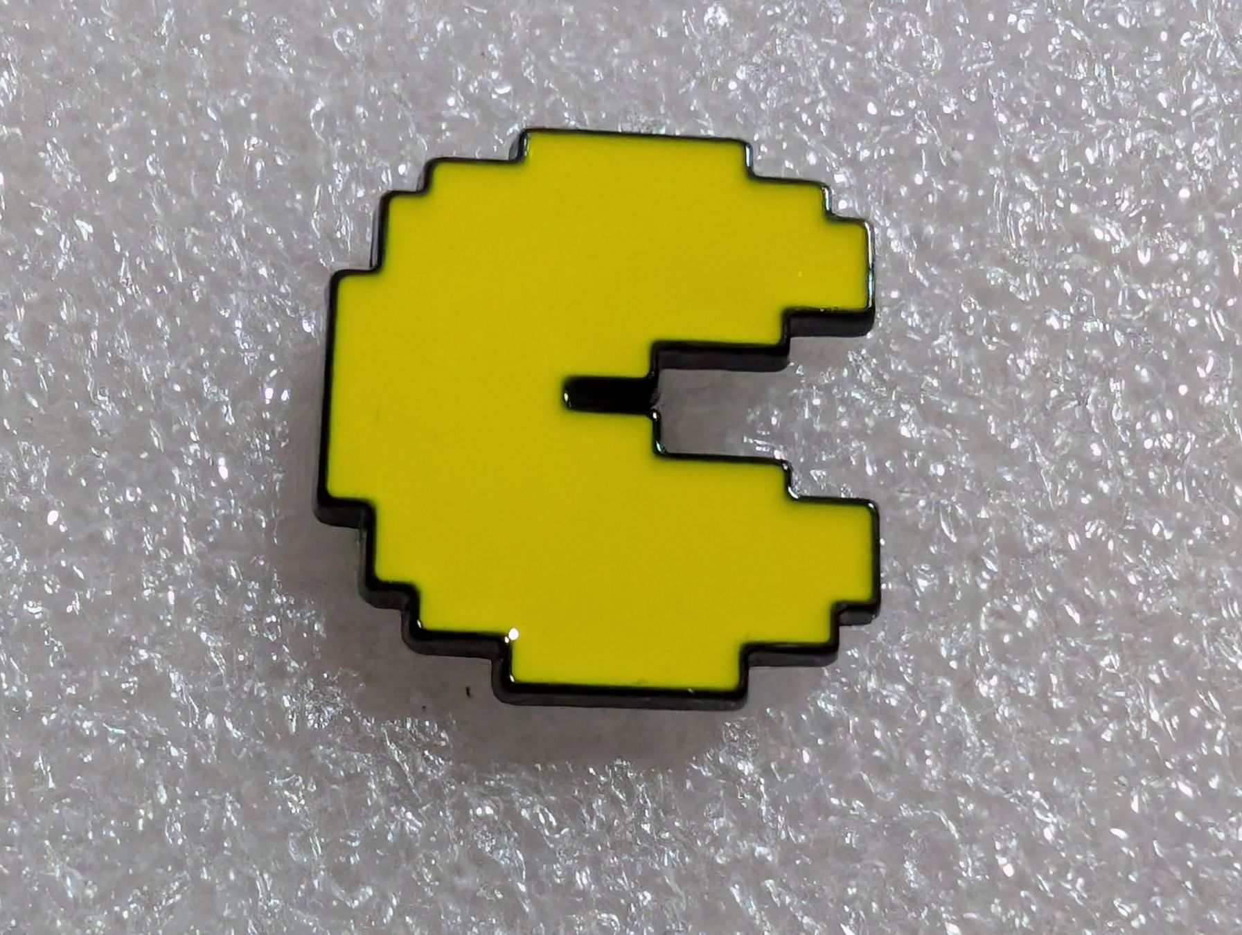 Plaketten & Abzeichen: Ansteckpin 267: Pac Man – Gebraucht aus Oppligen von Pin-Fall-Shop
