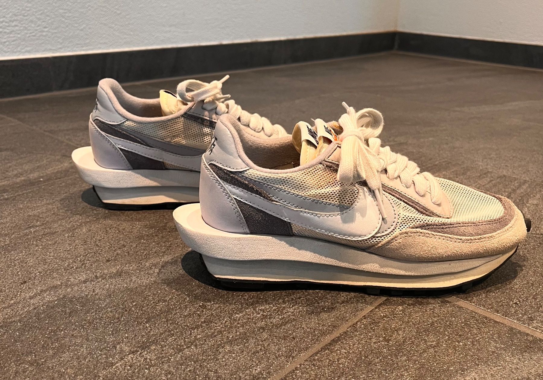 Nike Scarpe da uomo: Nike LD Waffle Sacai gipfelweiss – Usato da Hinwil venduto da Oivil04 1