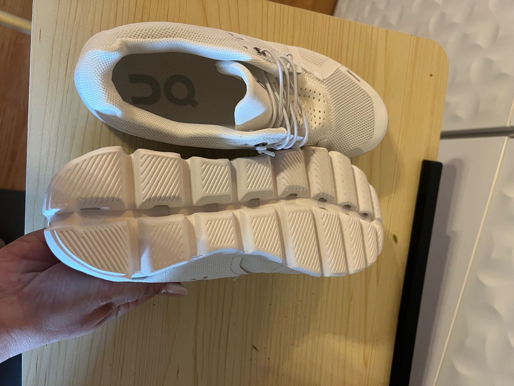 On Scarpe da donna: On schuhe – Usato da Möhlin venduto da sar_xn6j 2