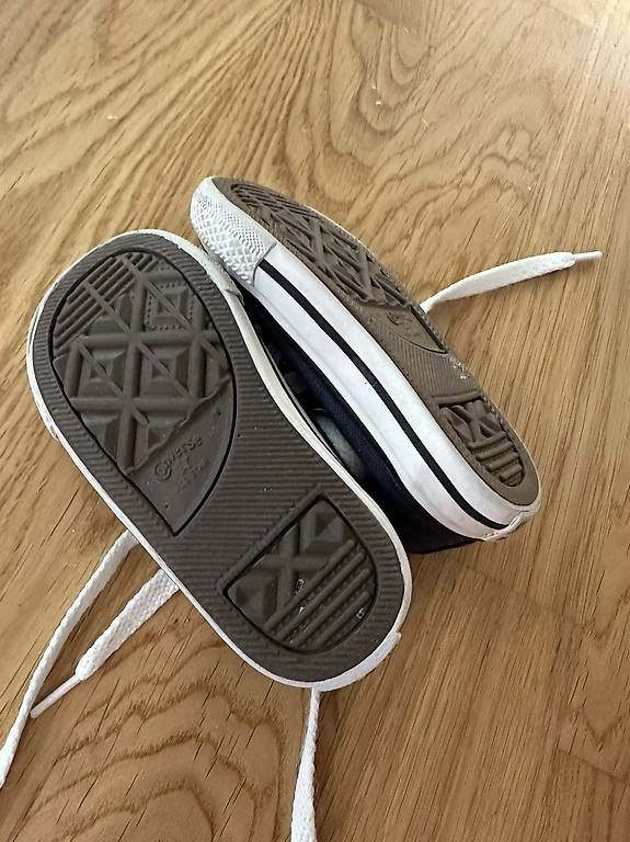 Schuhe für Jungen: Kinder Chucks Gr 21 – Gebraucht aus Bern von ber_h76c 1