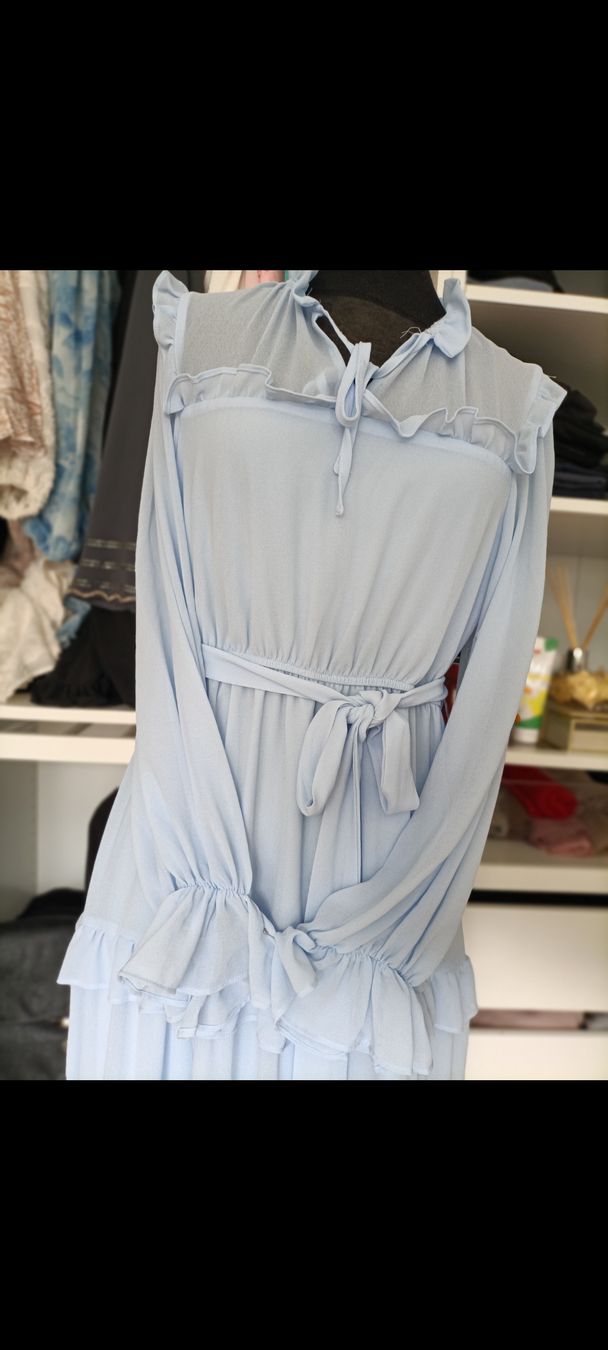 Vestiti: Robe longue bleu ciel, voile transparente, taille – Nuovo e nell'imballaggio originale da La Chaux-de-Fonds venduto da Luxary.25cachmirepro 1