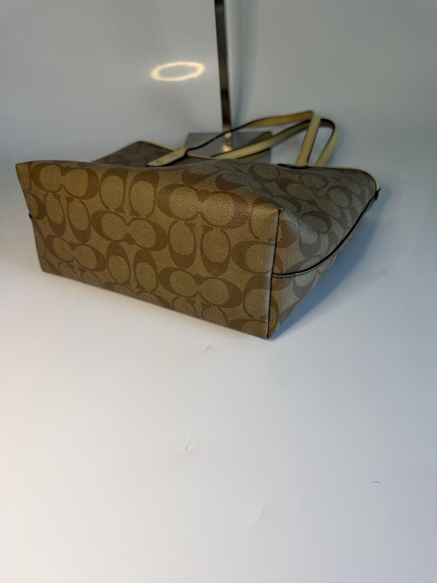 Coach Sacs femmes: Original Coach City Tote Handtasche – D'occasion à Vionnaz par b_f_d_r_g 2