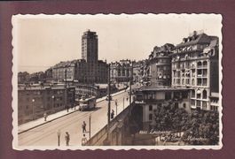 LAUSANNE - Grand Pont - Vieux bus - 1951