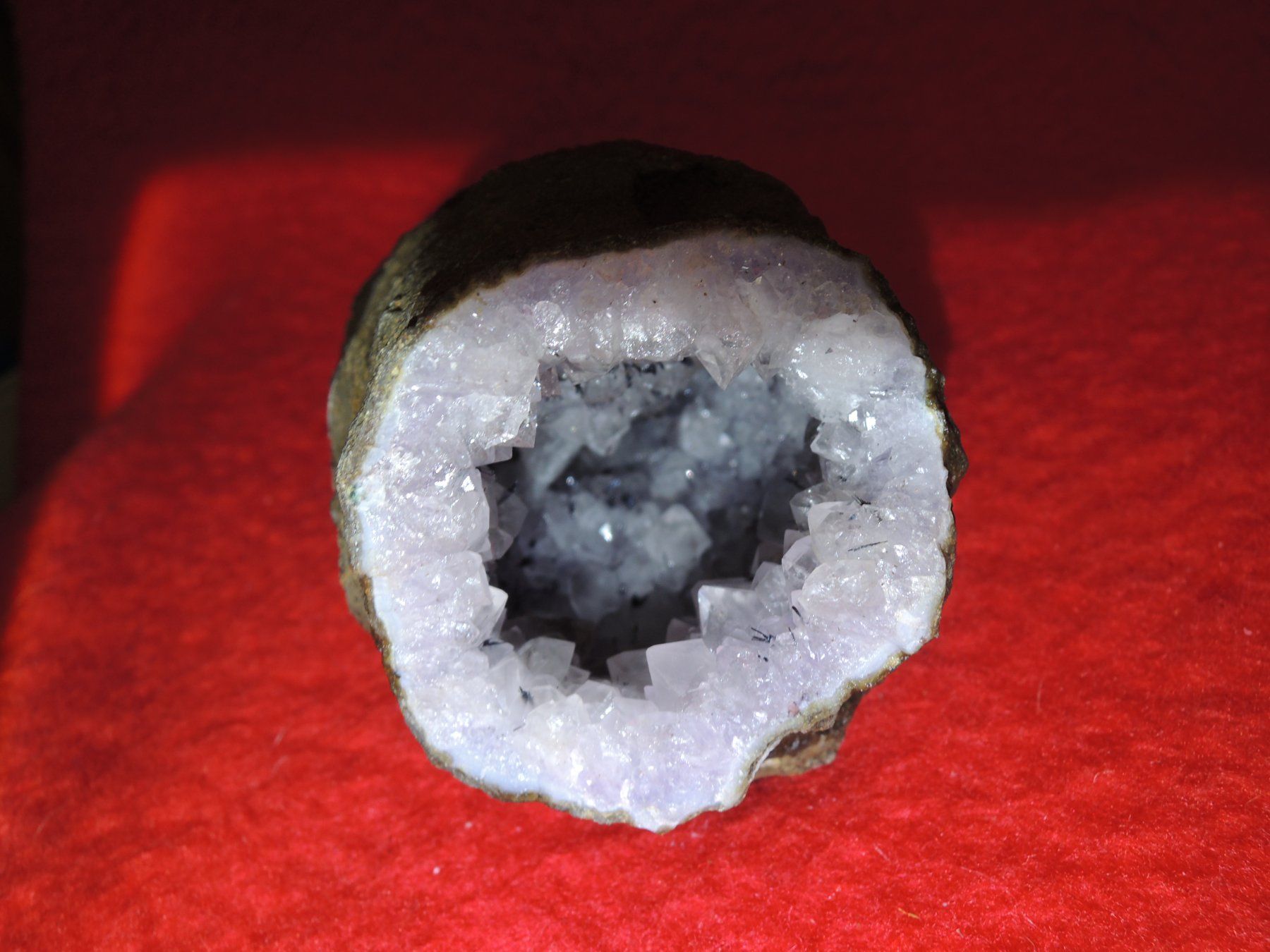 Minerali & Pietre curative: schöne Geode Amethyst 13 cm lang durchgehend – Usato da Uznach venduto da rut_xrx5 4