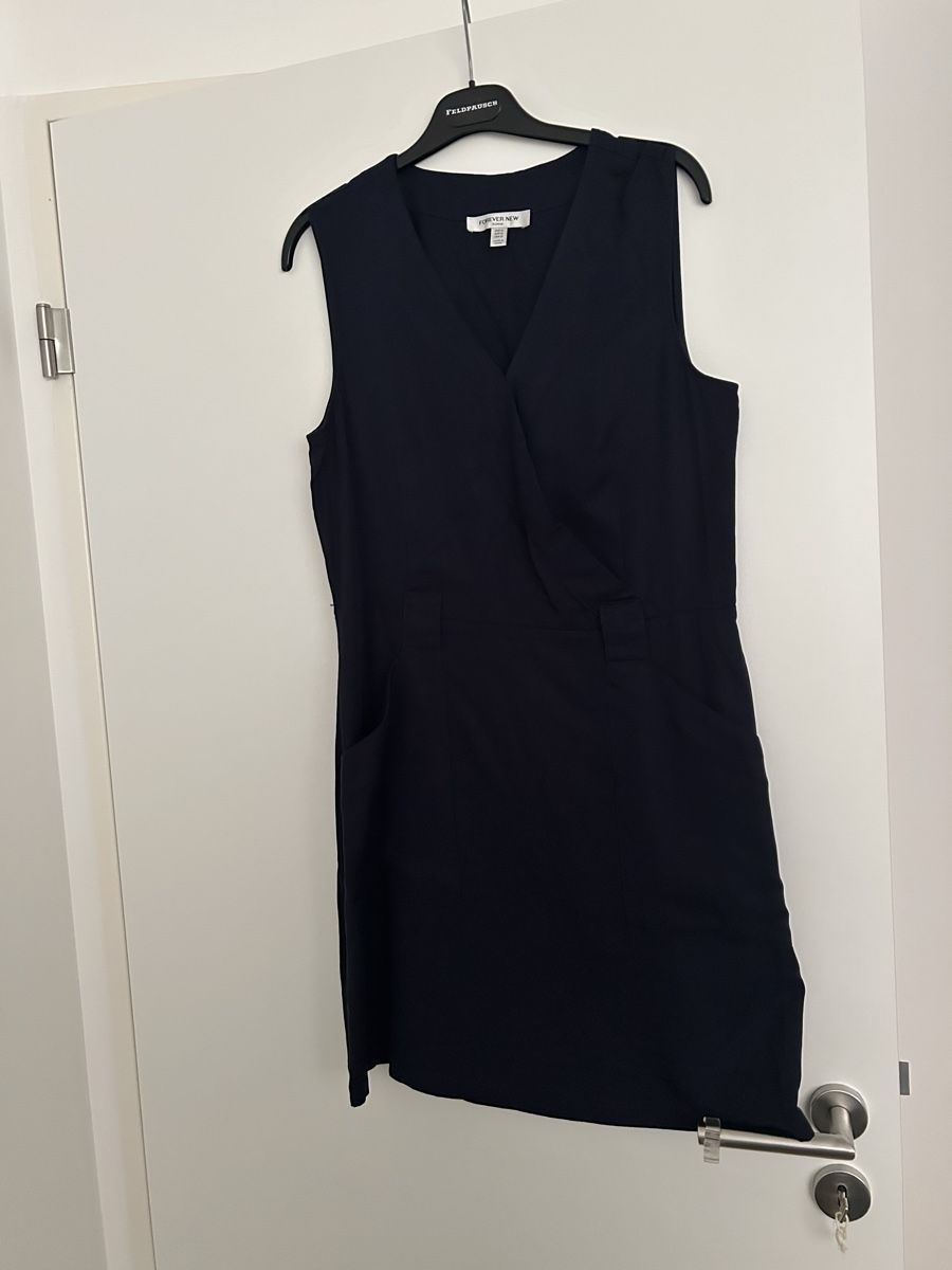 Kleider: Sommerkleid Forever New DEMIN – Gebraucht aus Zeihen von Marina.97