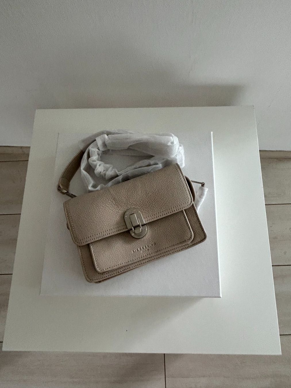 Borse da donna: Liebeskind-Tasche – Nuovo (secondo la descrizione) da Biel-Benken BL venduto da ser_z25x