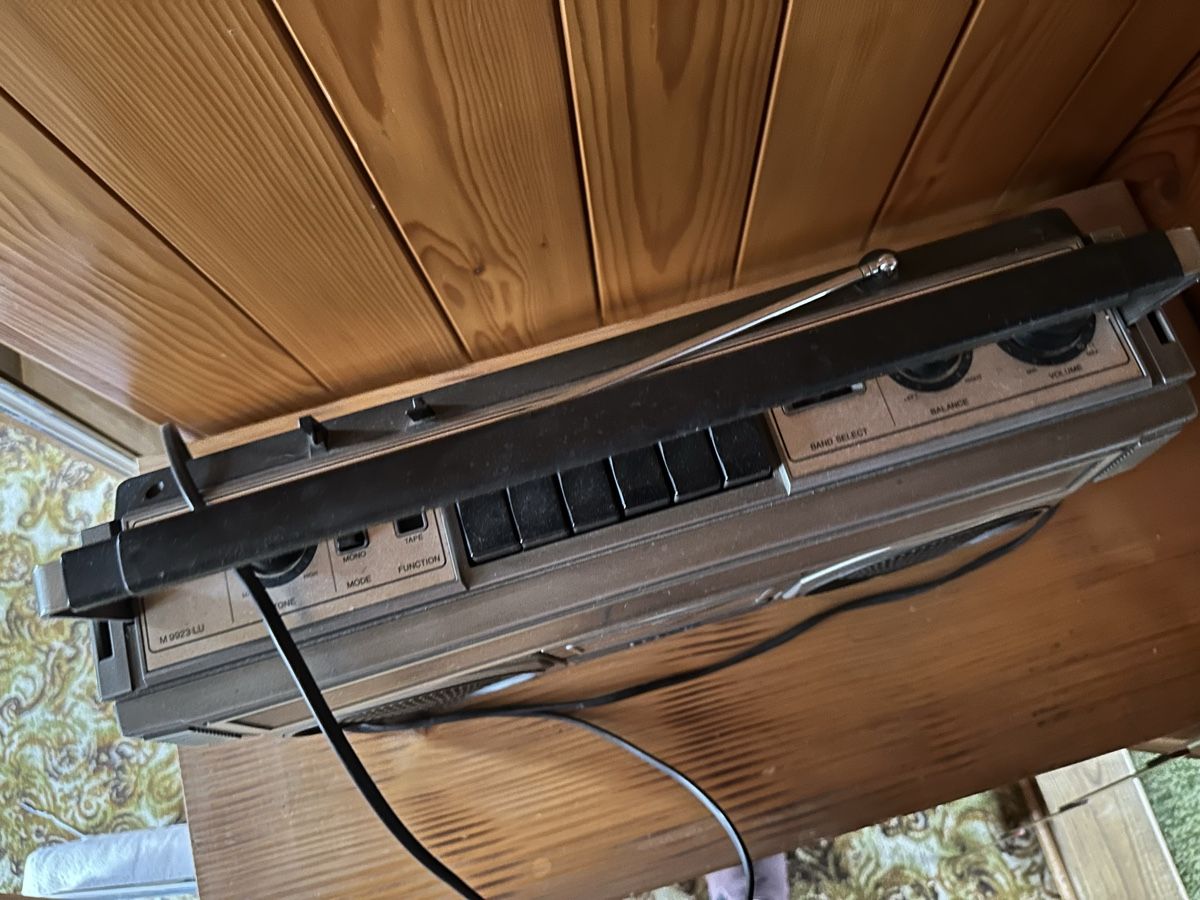 Sanyo Radio: Retro SANYO Kassettenradio – Usato da Subingen venduto da sel_gzr9 1
