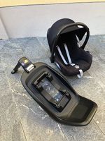 Seggiolino MAXI-COSI con base ISOFIX
