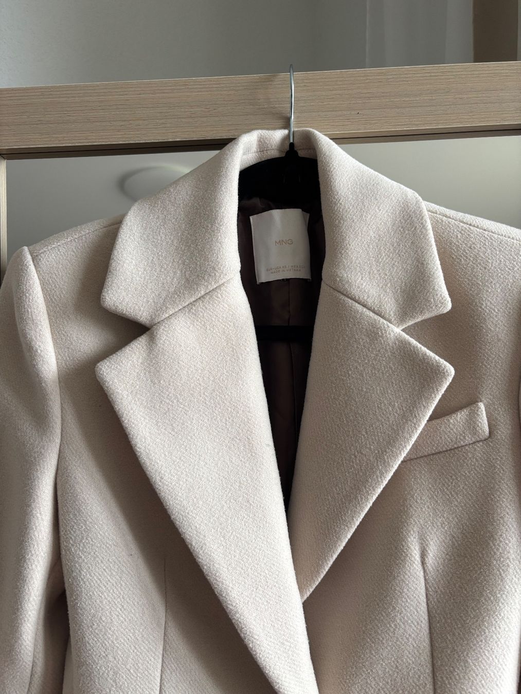 Mango Manteaux: Manteau Mango – D'occasion à Neuchâtel par dum_5xby 2