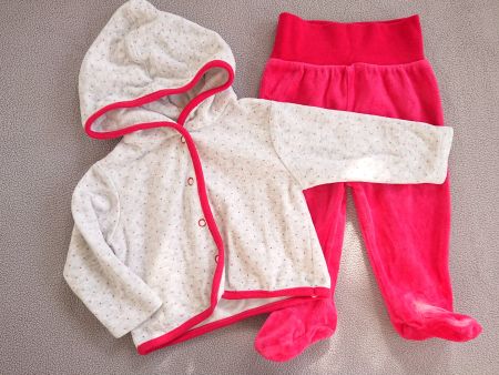 Baby Girl Pyjama C&A Gr. 68 Grau Rot - fast wie neu