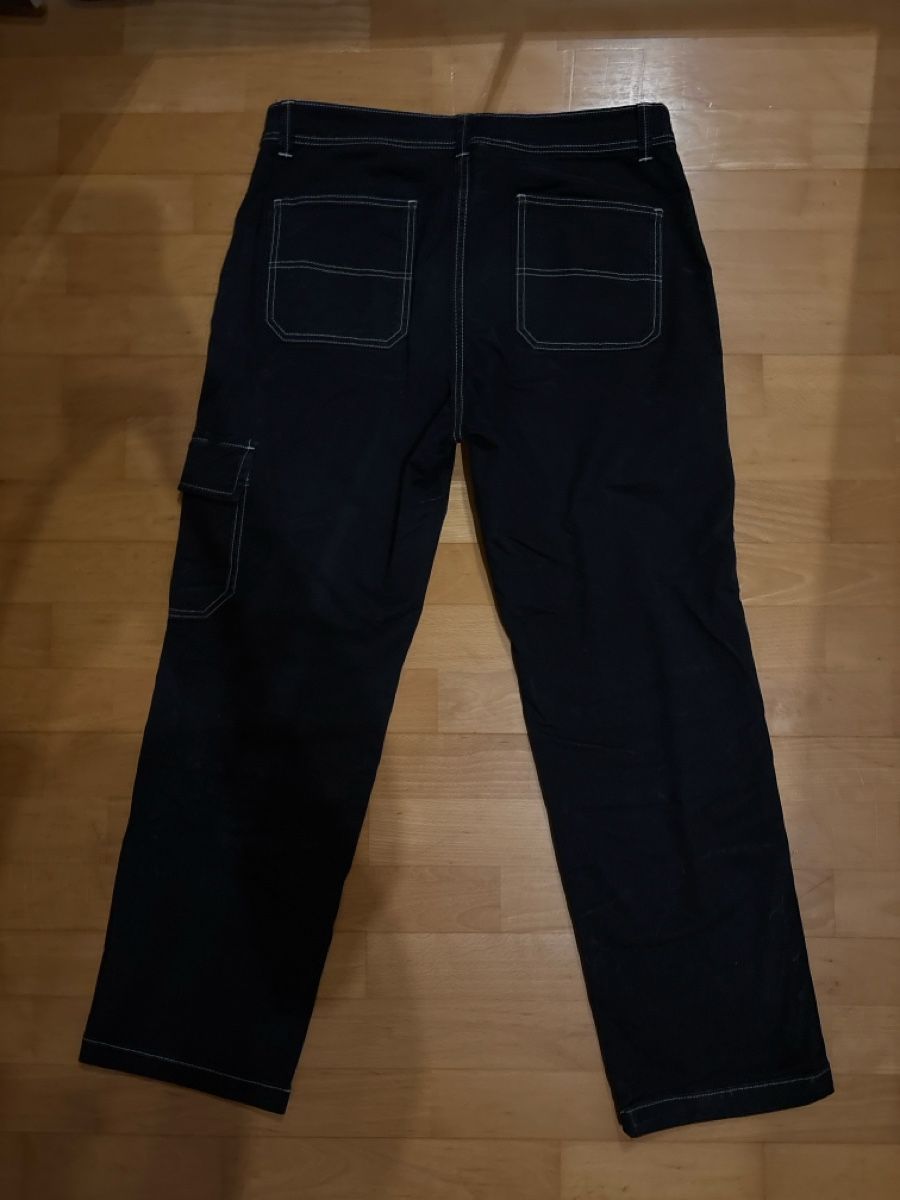 Bershka Jeans: Cargo Jeans Bershka – D'occasion à Klingnau par ces_xh2s 1