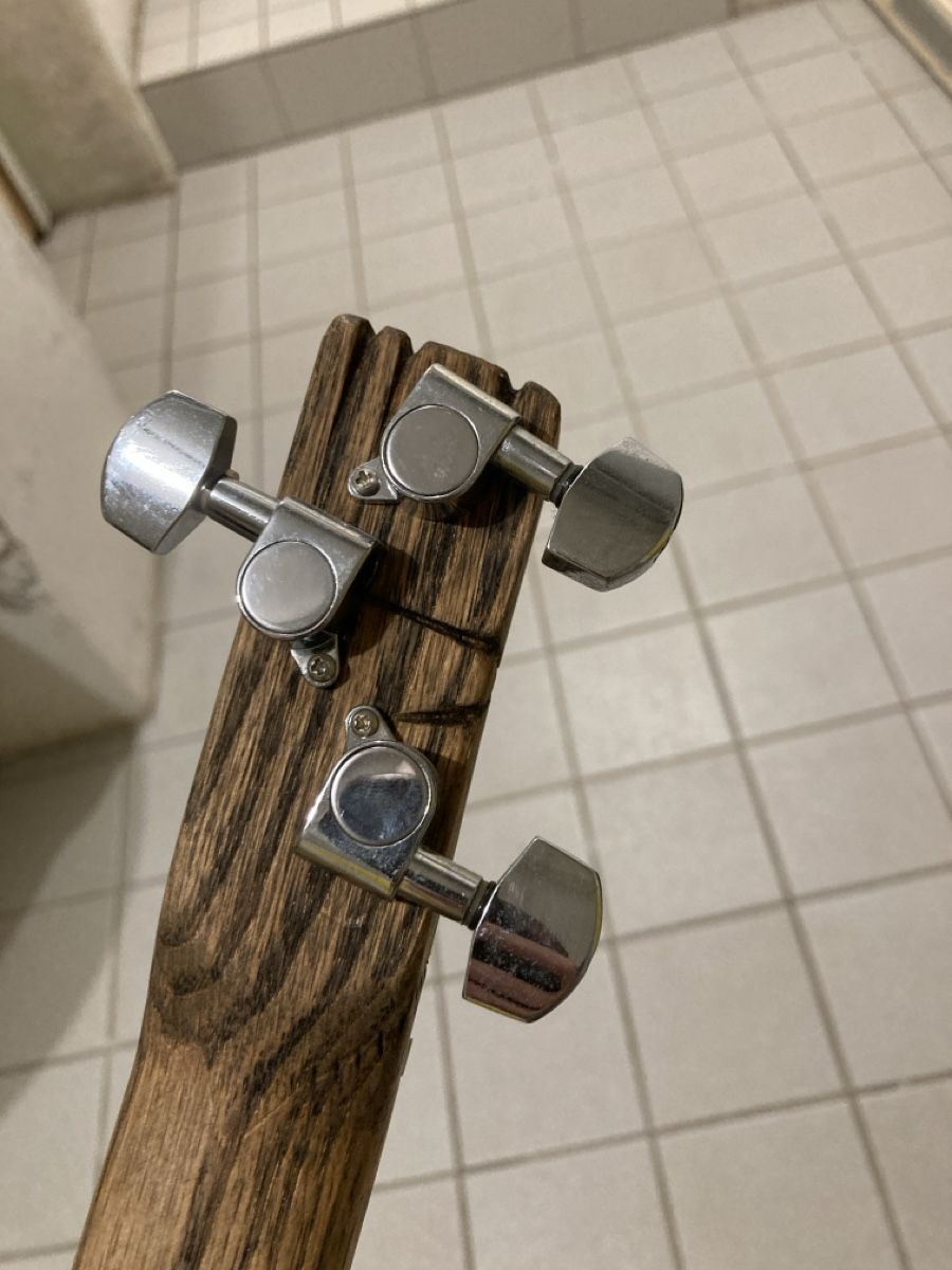 Musikinstrumente: Cigar-Box Gitarre – Gebraucht aus Zürich von Hess06 2