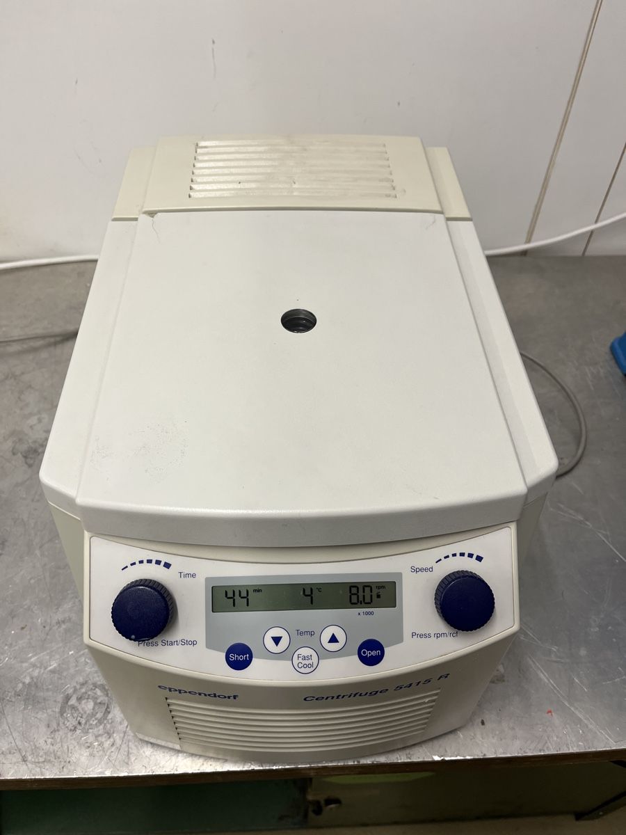 Eppendorf Tutte le macchine: Eppendorf Centrifuge 5415 R – Usato da Spreitenbach venduto da bra_rh7n 2