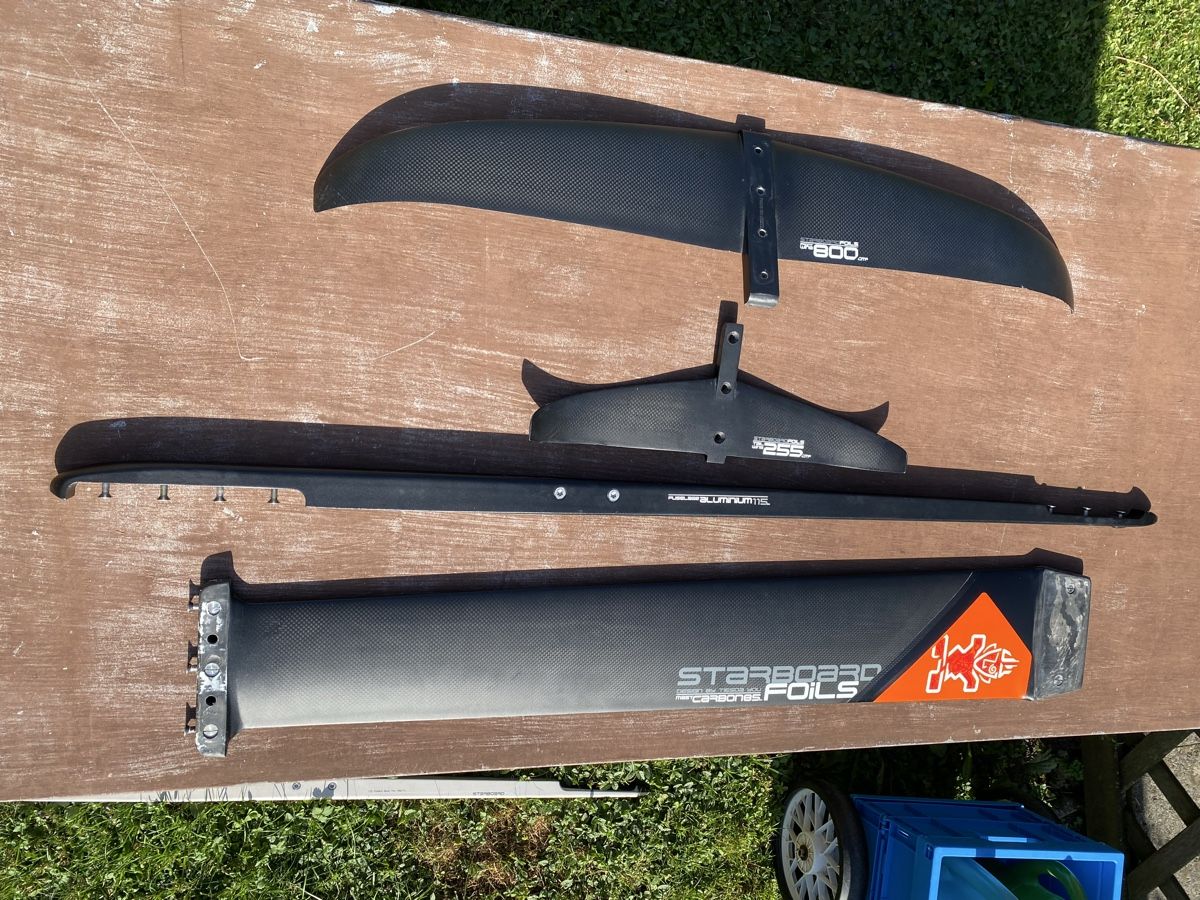 Surfboards & Schwimmbrette: Starboard Race Foil – Gebraucht aus Wittinsburg von tommiimkaufrausch