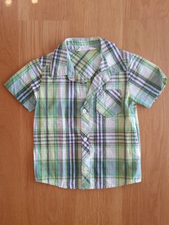 Hemd kurzarm Gr. 98 / chemise