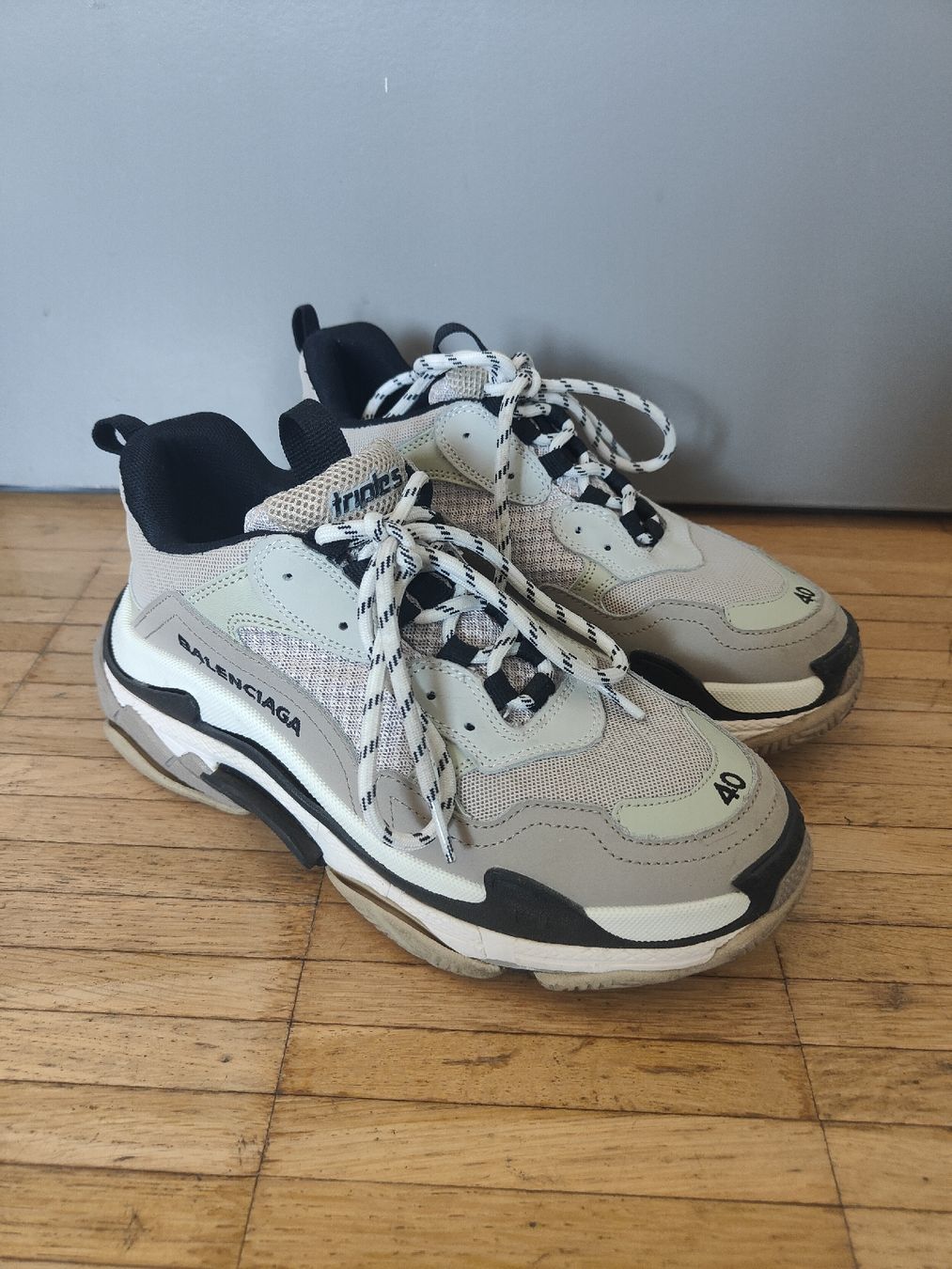 Chaussures hommes: Triple S Grösse 40 – D'occasion à Zürich par naedaeo