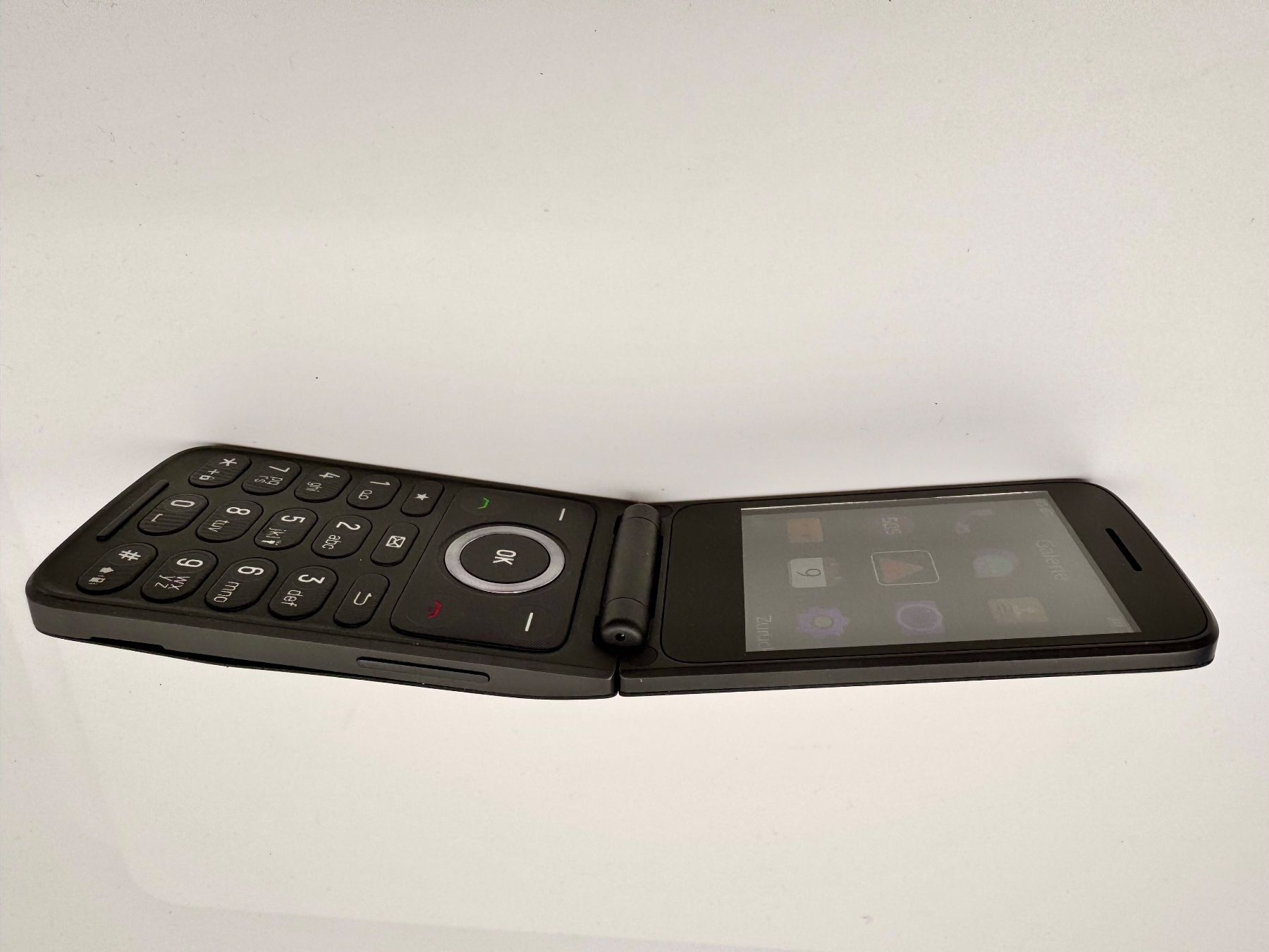 Handys / Smartphones: TCL Onetouch 4G Tasten-Klapphandy – Gebraucht aus Hermetschwil-Staffeln von Mobile2013 7