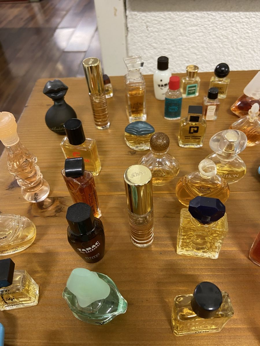 Flacons: Parfum Miniaturen Sammlung, viele verschiedene Düfte – Gebraucht aus Dietikon von brocki-eyra 5