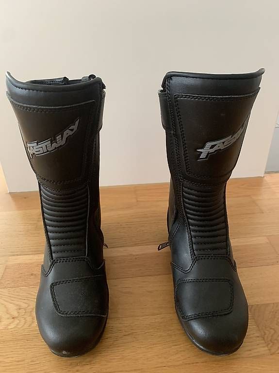 Scarpe da donna: Damen Motorradschuhe Gr. 39 – Usato da Benken SG venduto da Laleli_95