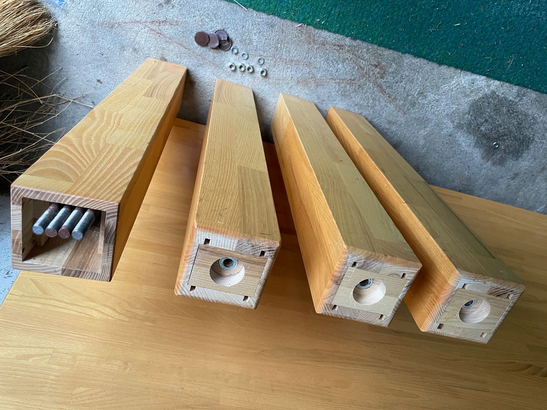 Pfister Tische: Massiver Holztisch – Gebraucht aus Brittnau von bebo04 6