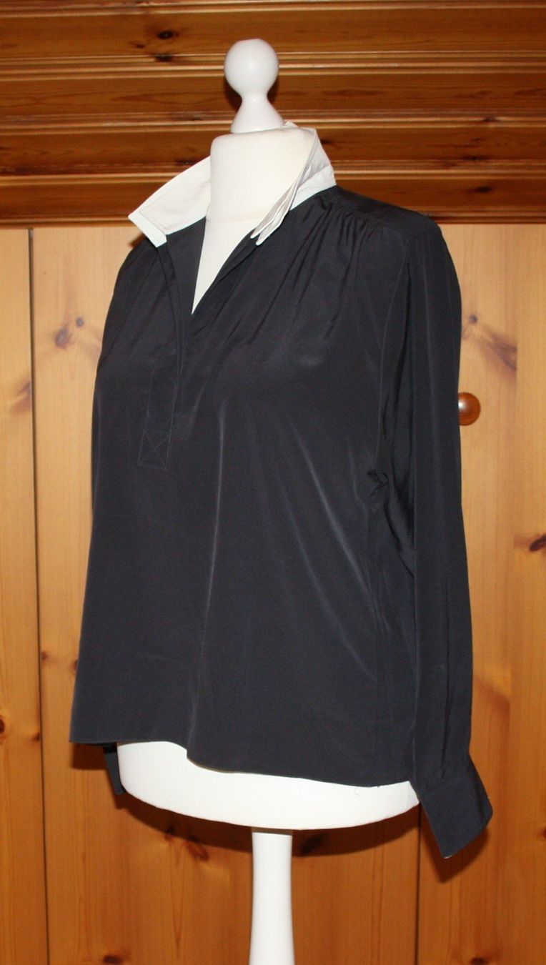 Camicette: Bluse LUTZ TEUTLOFF schwarz - weiss Gr. 42 – Usato da Flüelen venduto da Diversicum-Textil 2