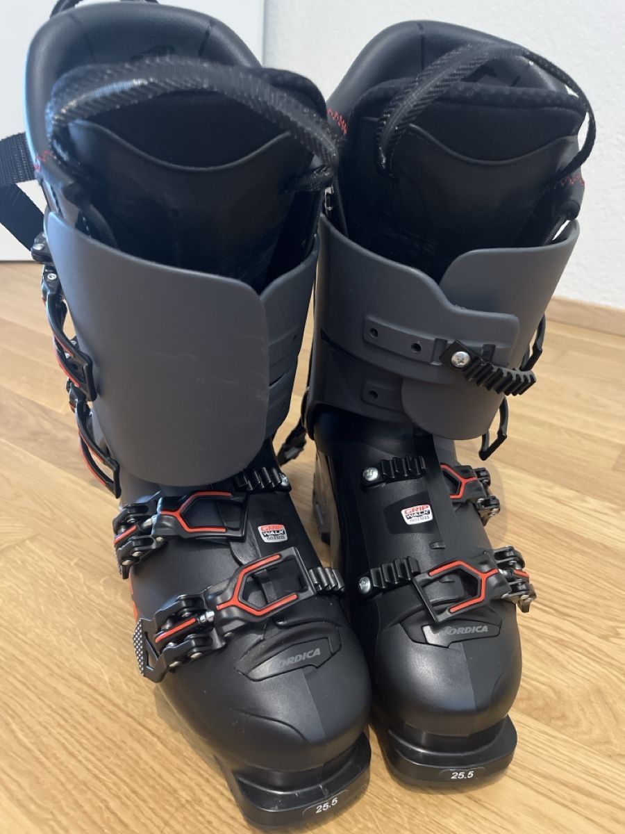 Nordica Scarpe da uomo: Skischuh Nordica 25.5 – Nuovo e nell'imballaggio originale da Lyss venduto da Nana1297 1