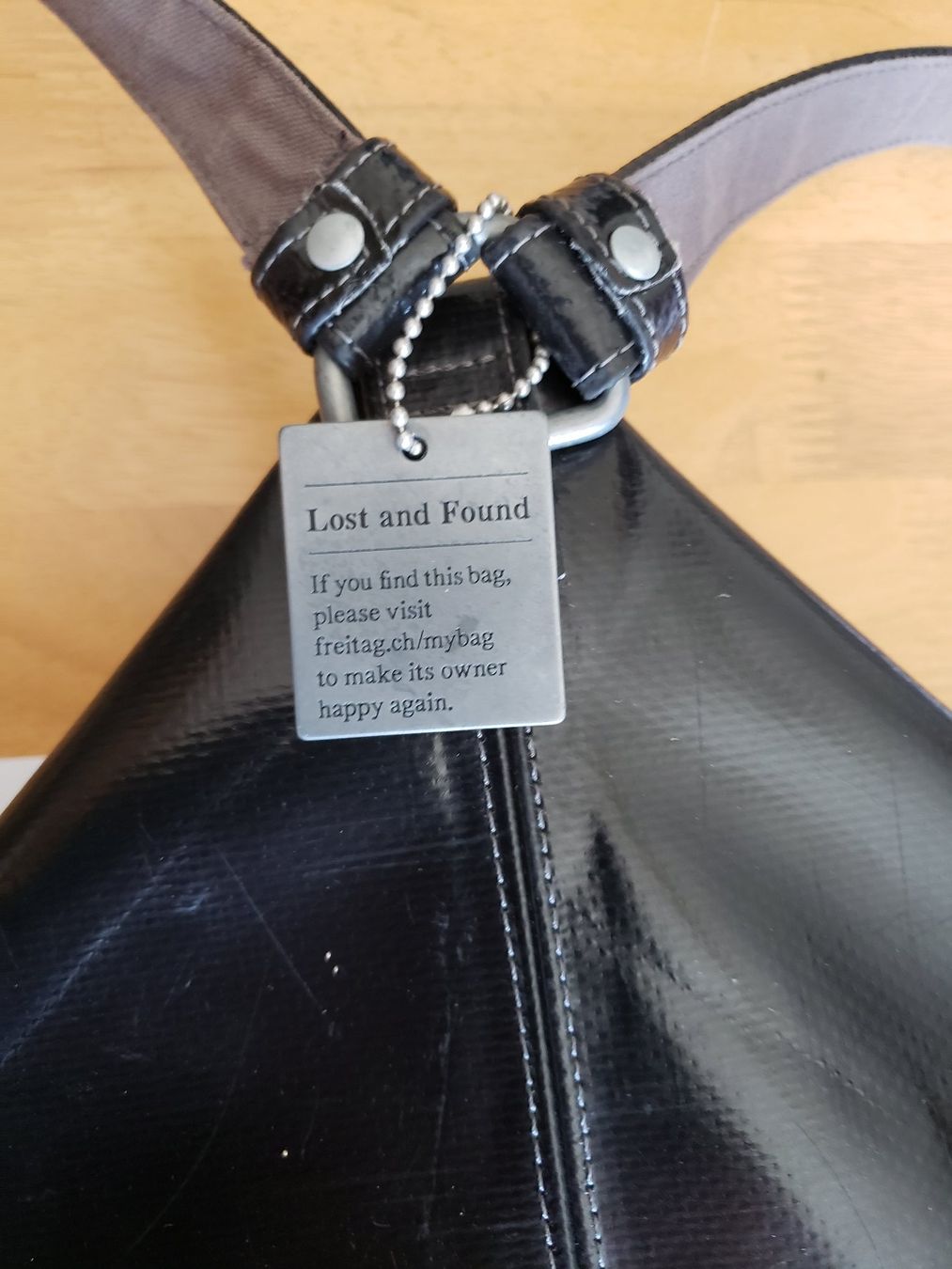 Freitag Rucksäcke: Freitag Woolf, Rucksack, Reference R123, schwarz – Gebraucht aus Loveresse von Gloveresse 4