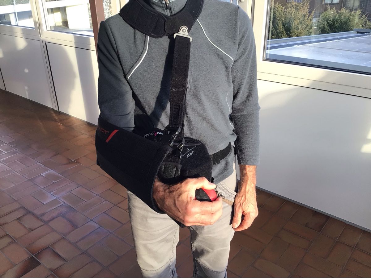 Medizinische Geräte: Schulterorthese Ultrasling Pro ER – Neu und originalverpackt aus Mauren FL von ermamau