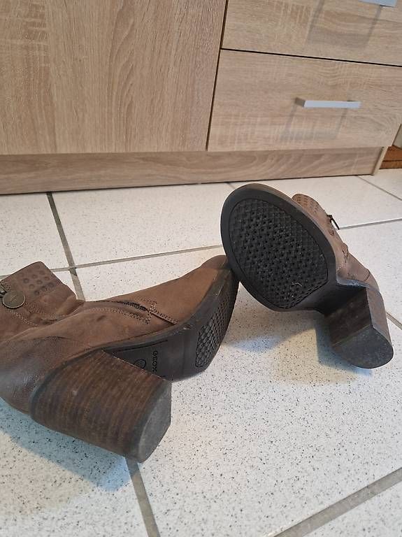 Damenschuhe: Scarponcini Geox – Gebraucht aus Aurigeno von dan_2xx2 1