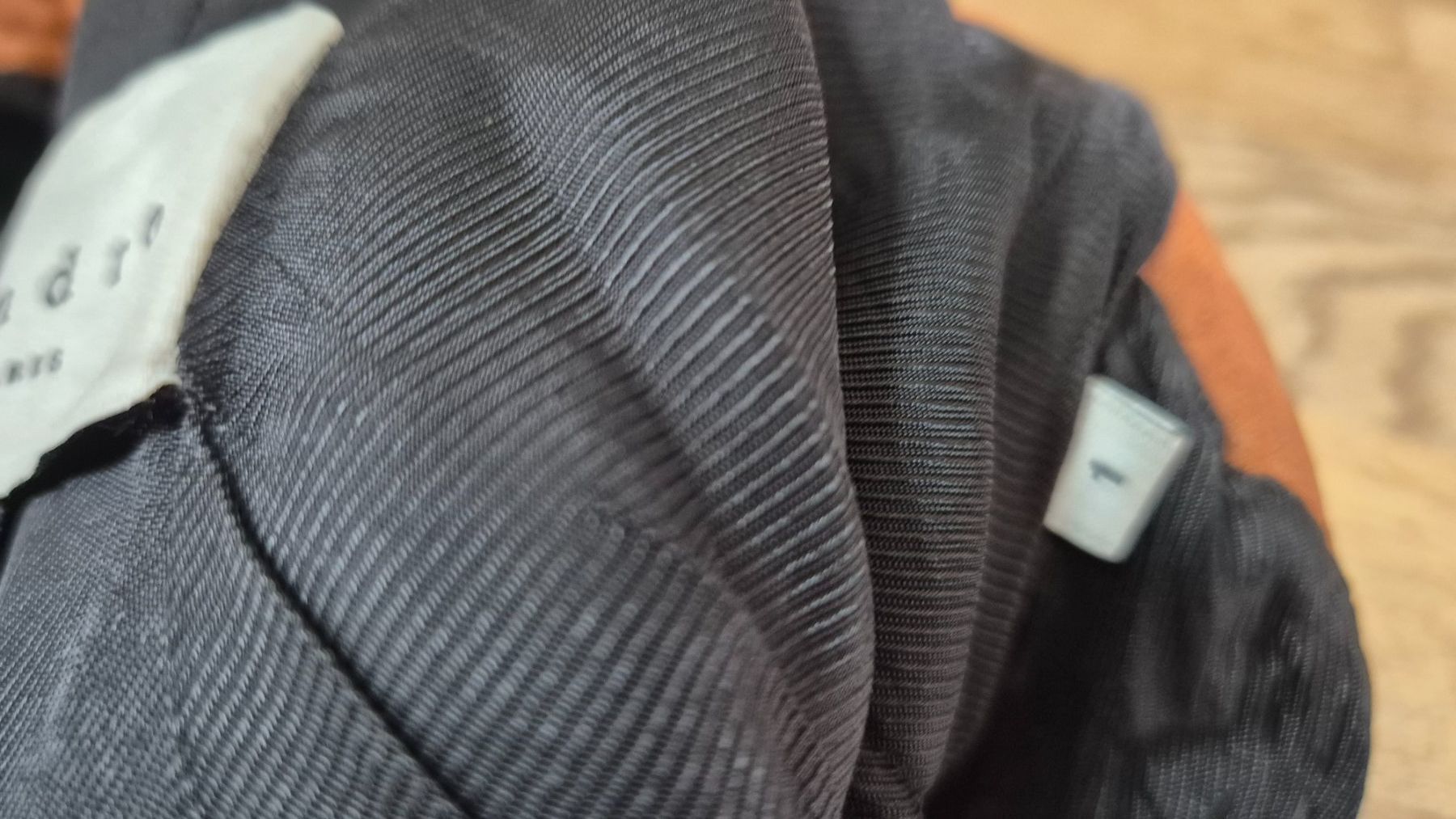 Sandro Giacche: Brown Sandro leather jacket size 1 – Usato da Zürich venduto da monadiederich 2