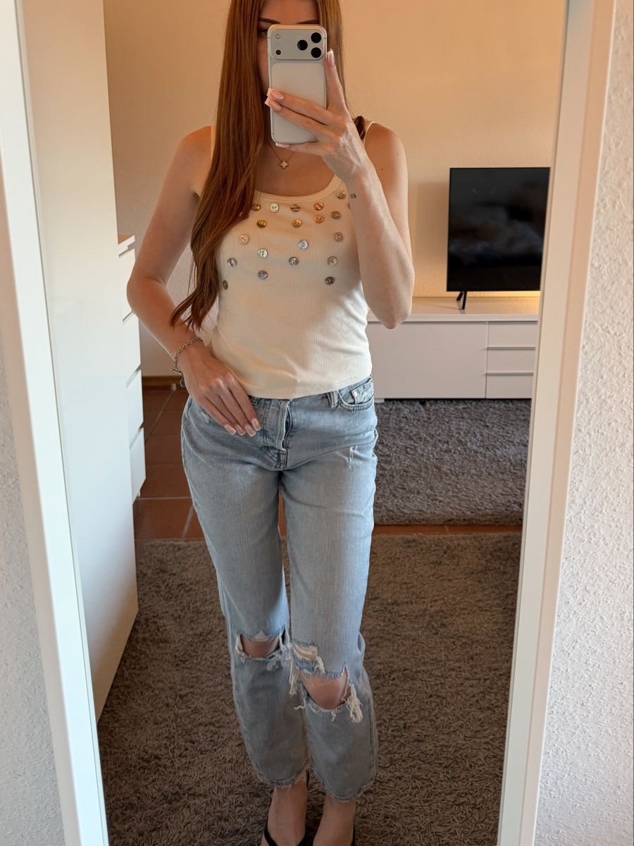 Jeans: Jeans mit Löchern – Neu (gemäss Beschreibung) aus Frümsen von laura002