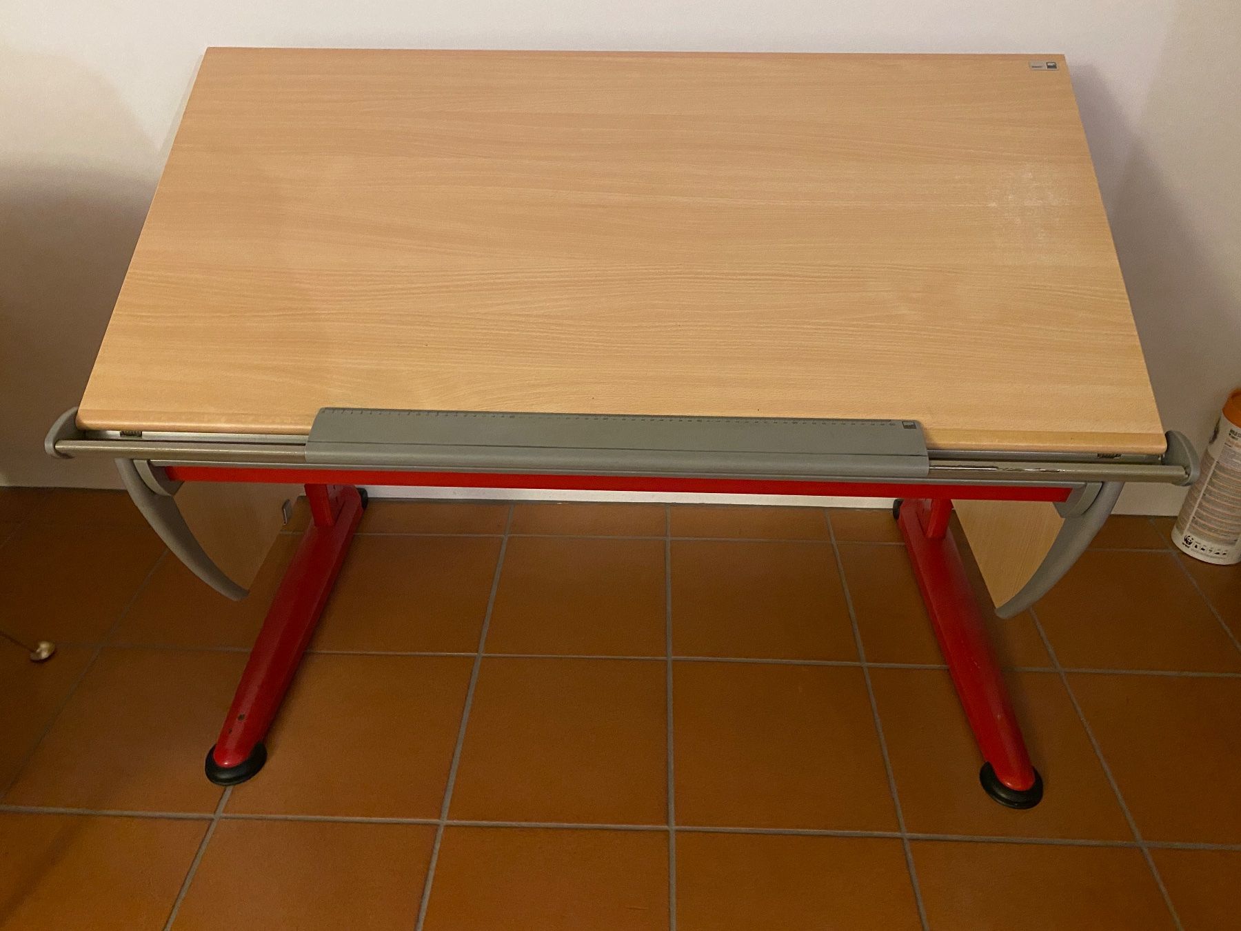 Moll Schreibtische: Moll Runner Kinderpult höhenverstellbar – Gebraucht aus Uster von  3