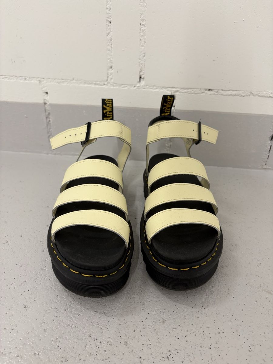 Damenschuhe: Dr. Martens Sandalen – Gebraucht aus Seengen von mic.soph 2