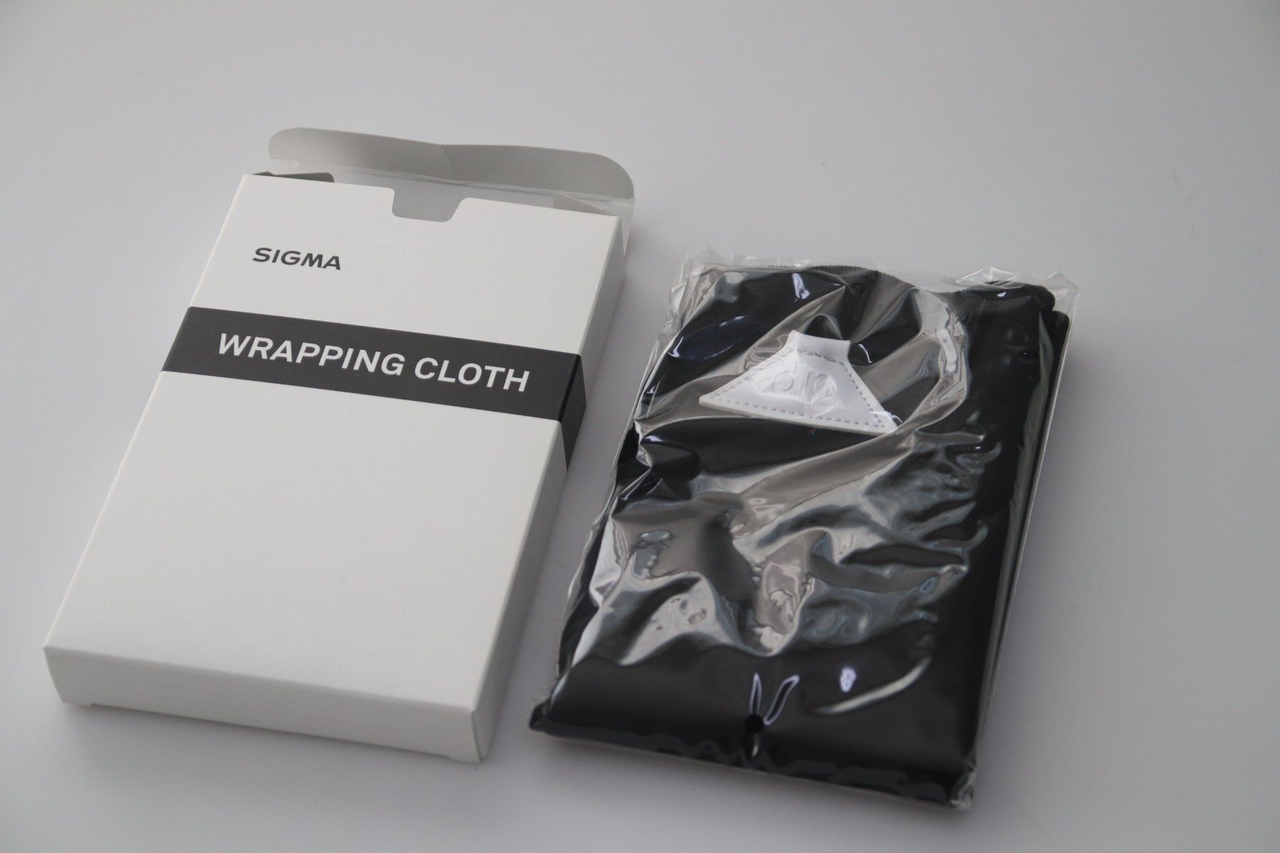 Borse: Sigma Wrapping Cloth / Kameraschutz – Usato da Zofingen venduto da OWYSSAG 2