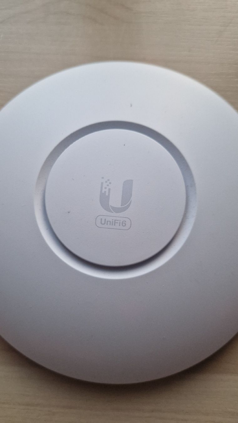 Unifi Modem & Router: Ubiquiti UniFi U6 Lite Access Point – Usato da Nidau venduto da auktionspinguin