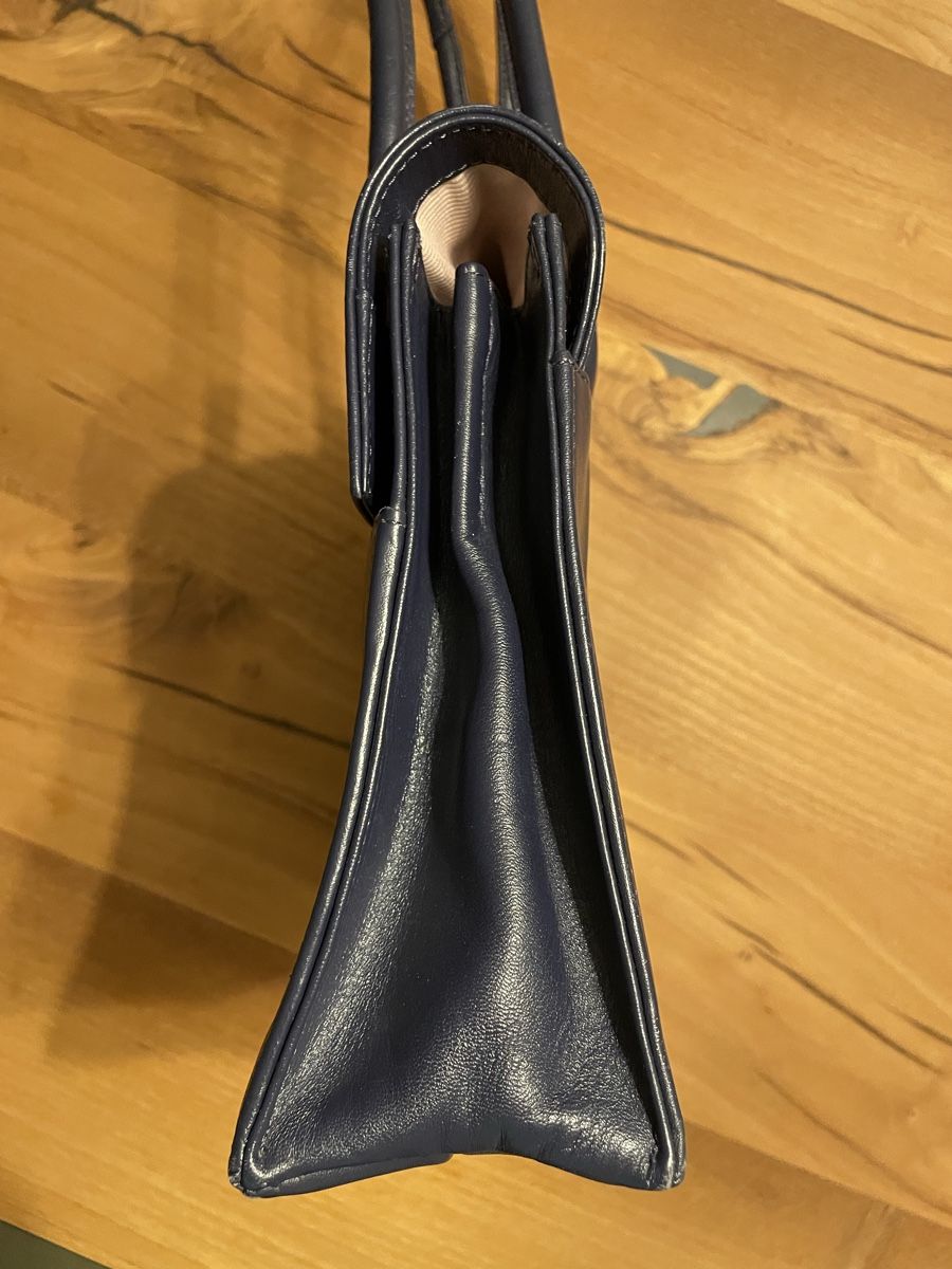 Taschen für Damen: Bradley Handtasche Dunkelblau – Gebraucht aus Zürich von MW176 5