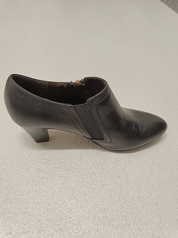 Scarpe da donna: Stiefeletten Tamaris Gr. 37 – Usato da Gerolfingen venduto da elzwa 3