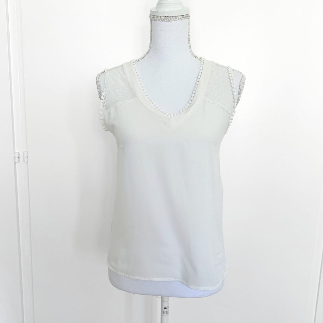 Nafnaf Top: NAF NAF Top Blanc - Taille XS – Usato da Vevey venduto da secondlifevevey