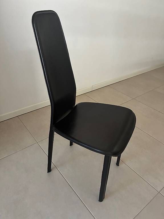 Sedie: Set di 6 sedie in pelle nera – Usato da Cadro venduto da ale9797 1