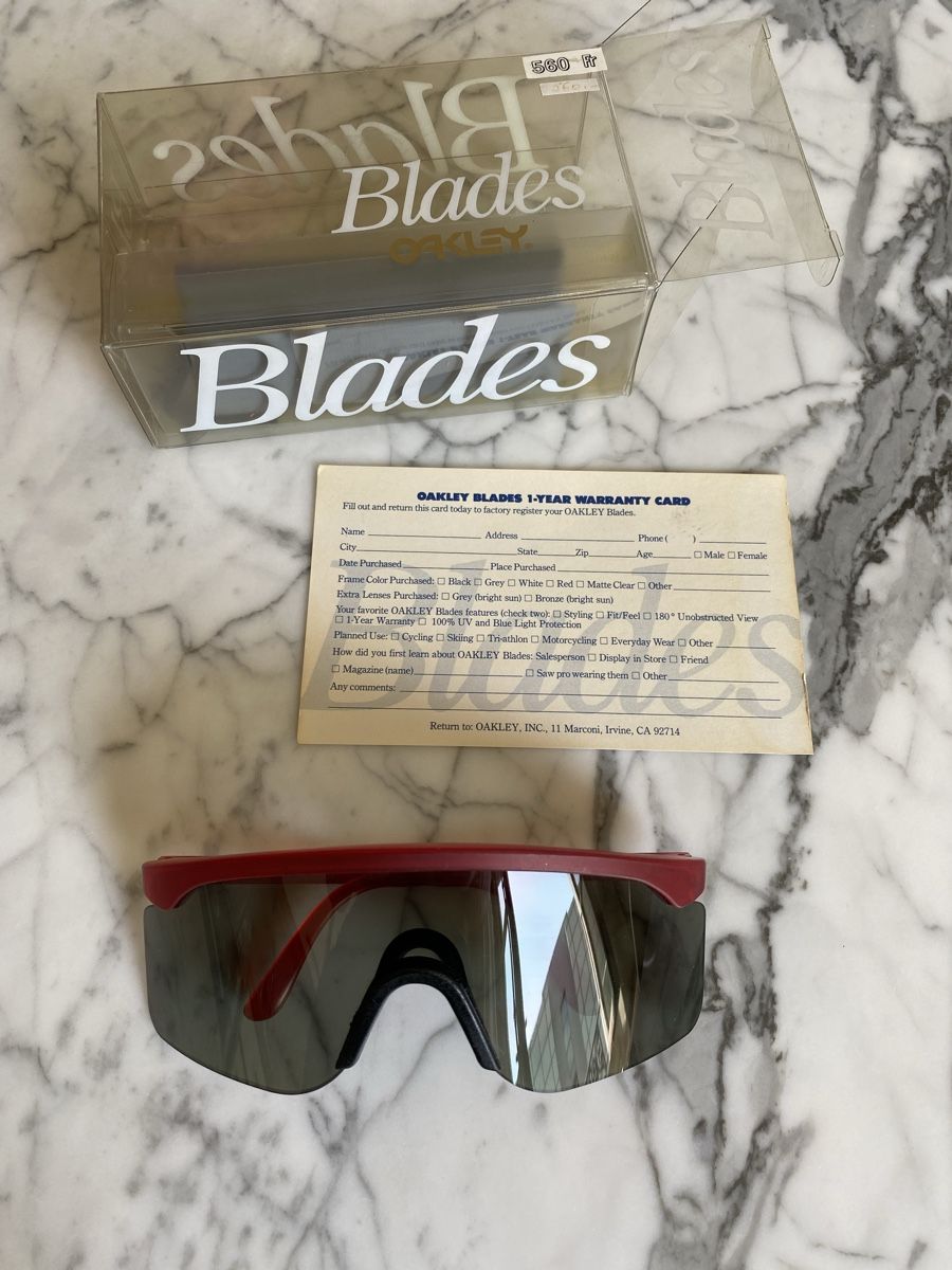 Oakley Occhiali & Lenti: OAKLEY BLADES  vintage – Usato da Genève venduto da Oscar-111