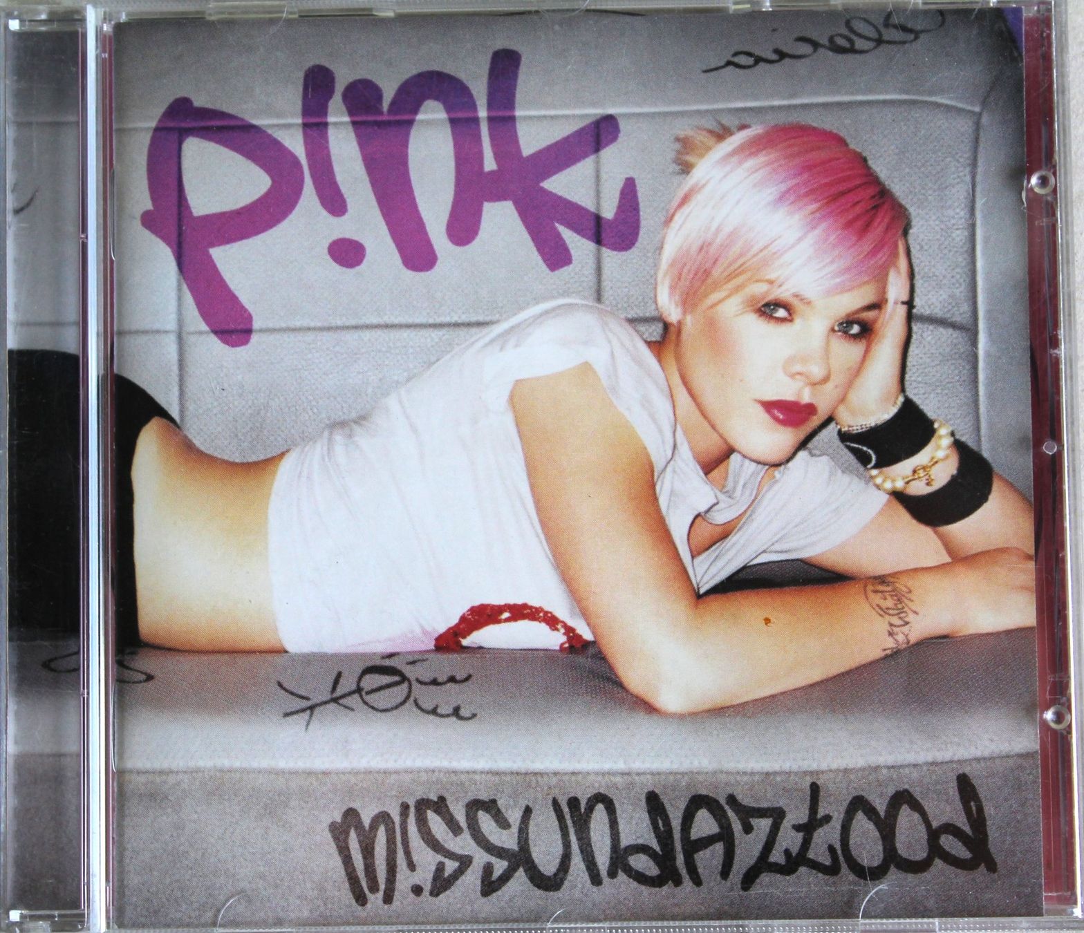 CDs: Pink / Missundaztood – Gebraucht aus Worblaufen von Cookie23
